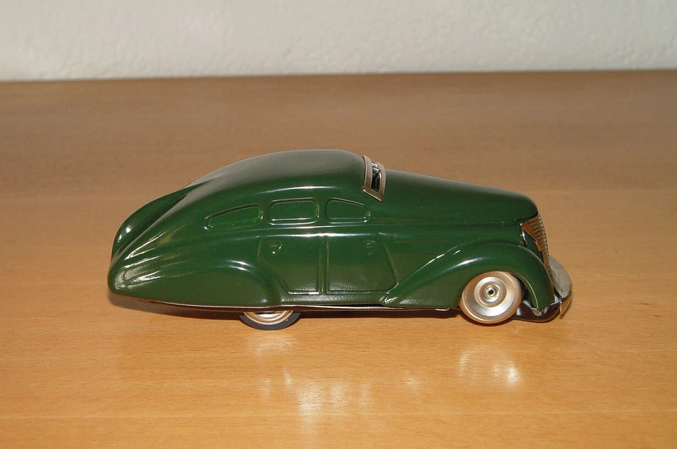 Schuco 1014 - Wende-Limousine 1010 / dunkelgrün - Rarität - Bild 4 von 4