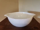 Vintage Pyrex Solid Opal White Mixing Bowl 442 Cinderella 1 1/2 Quart - RARE