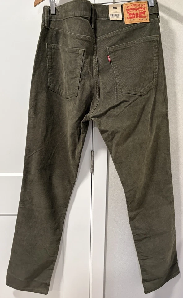 Pantalones de pana ajustados elásticos Levi's 511 verdes para hombre talla 36 x 34 nuevos con etiquetas Foto 2 de 4