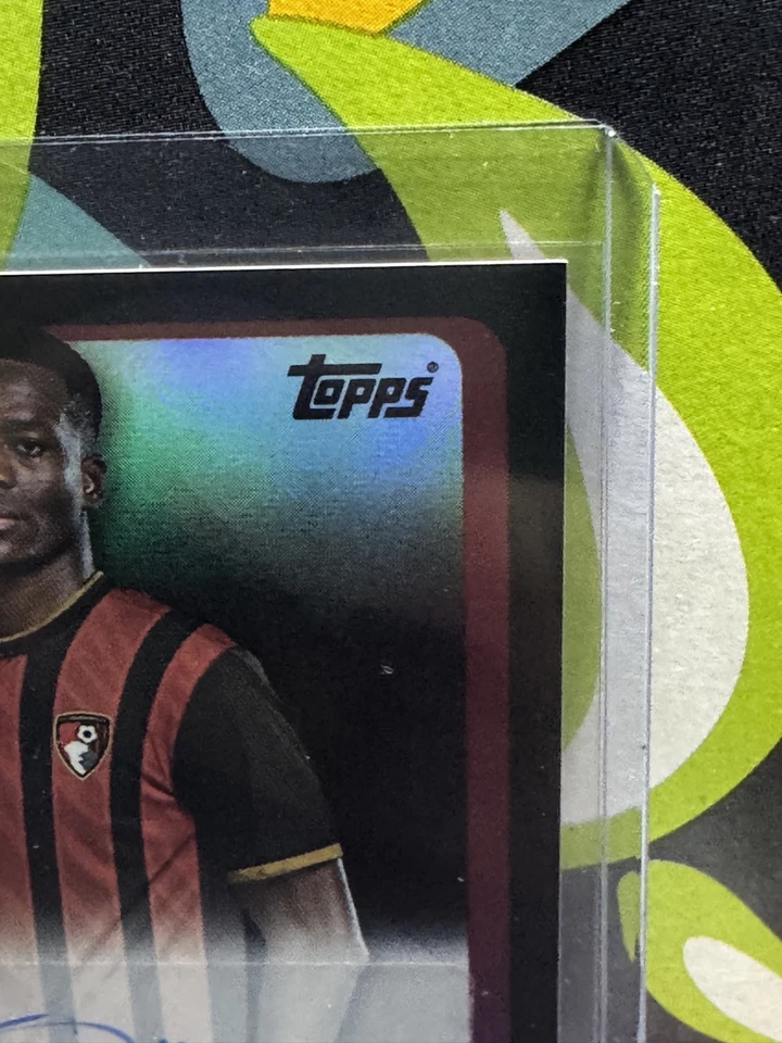 Topps 2025-26 Premier League Dango Ouattara BLACK PRUPLE AUTO 02/10 - Image 3 of 4
