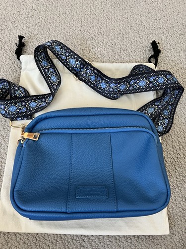 Pom Pom London Original Plus Leder Umhängetasche mit Zubehör Blau