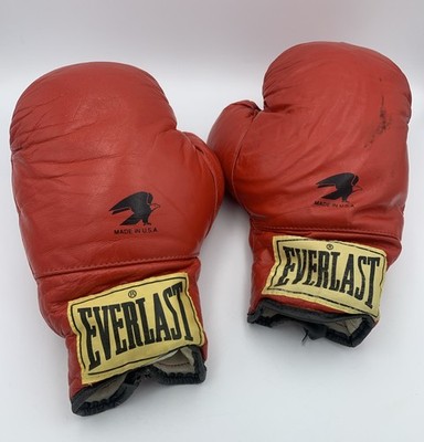 Vintage EVERLAST 16 oz Boxing Gloves USA Red Leather Fighting