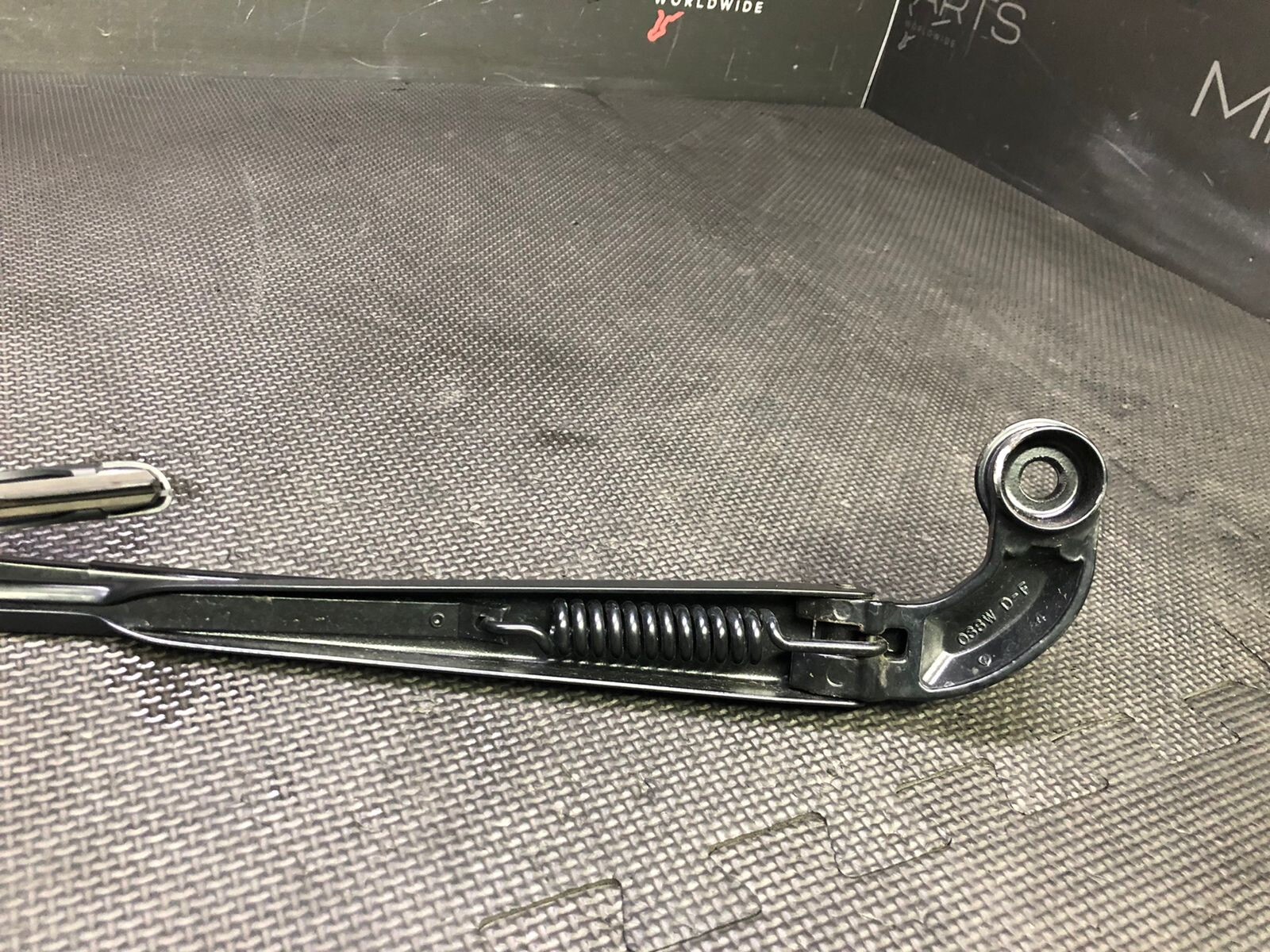 Pair Front Left Right Windshield Wiper Arms Blades 19-23 Ferrari F8 Tributo