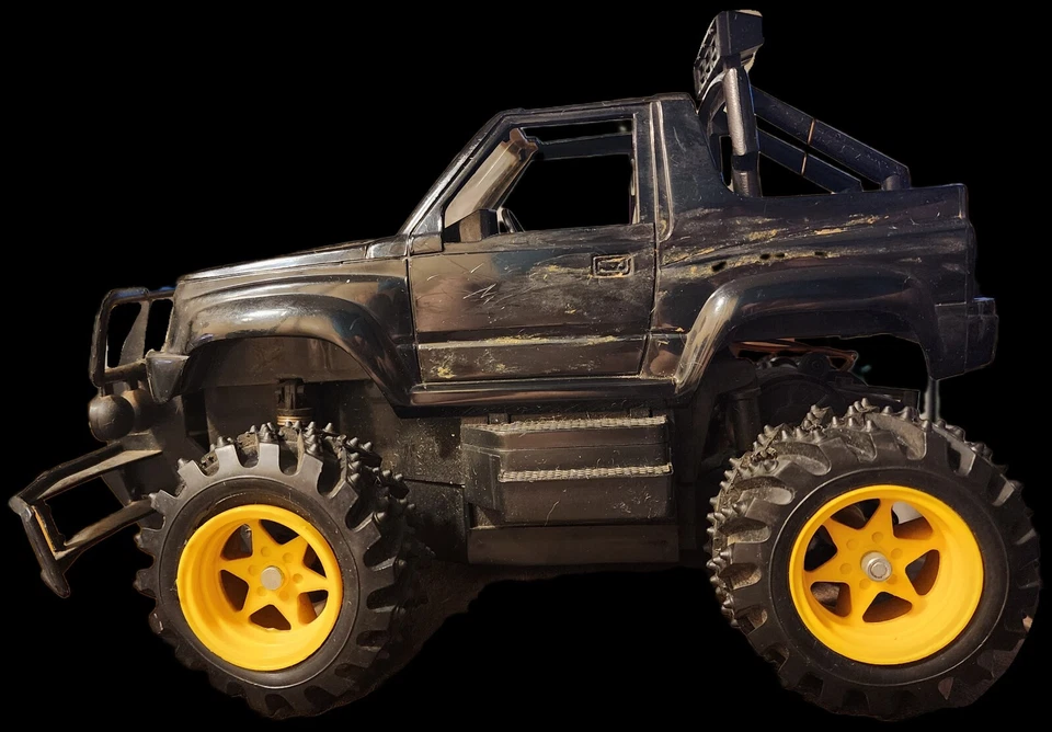 Vintage Radcon Off Road Jeep RC Truck Only Car 1/15 Scale The Finest FOR PARTS - Image 3 of 4