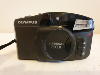 Olympus Superzoom 700BF analoge Kompaktkamera 35mm in Top Zustand + Trageriemen