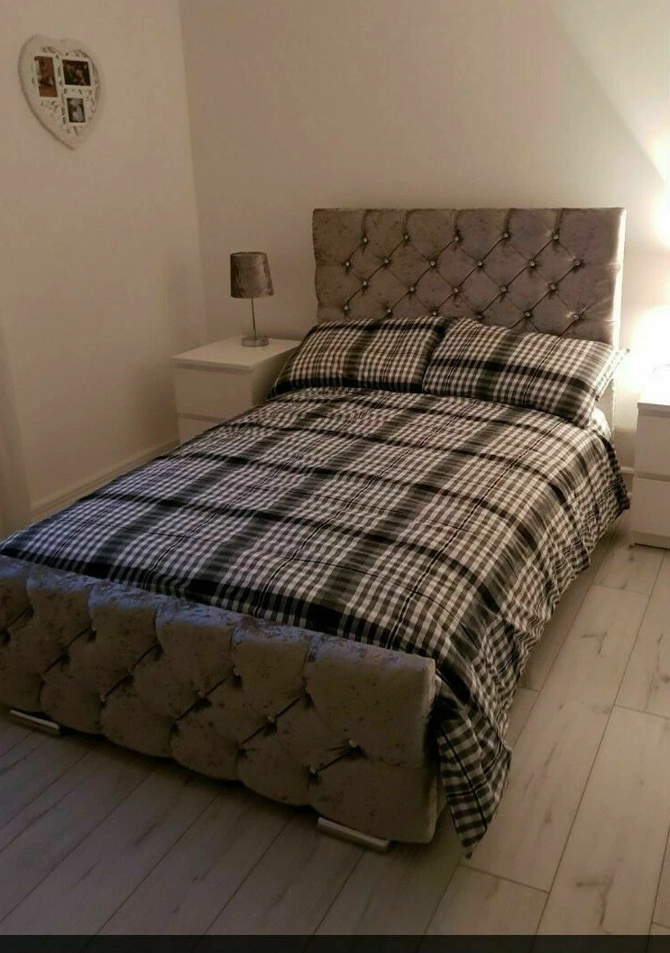 steel Plush Velvet Upholstered Bed Frame uk hand made all size and