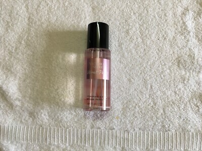 VICTORIA S SECRET VELVET PETALS FRAGRANCE BODY MIST 75 ML / 2.5 OZ TRAVEL SIZE