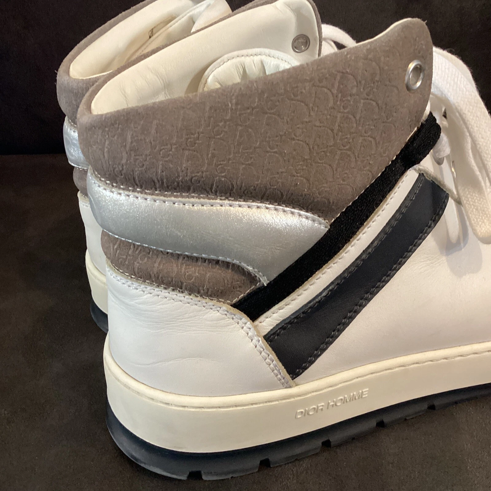 Rare Baskets hautes en cuir Dior Homme. Homme. très bon état. Taille FR 40 1/2