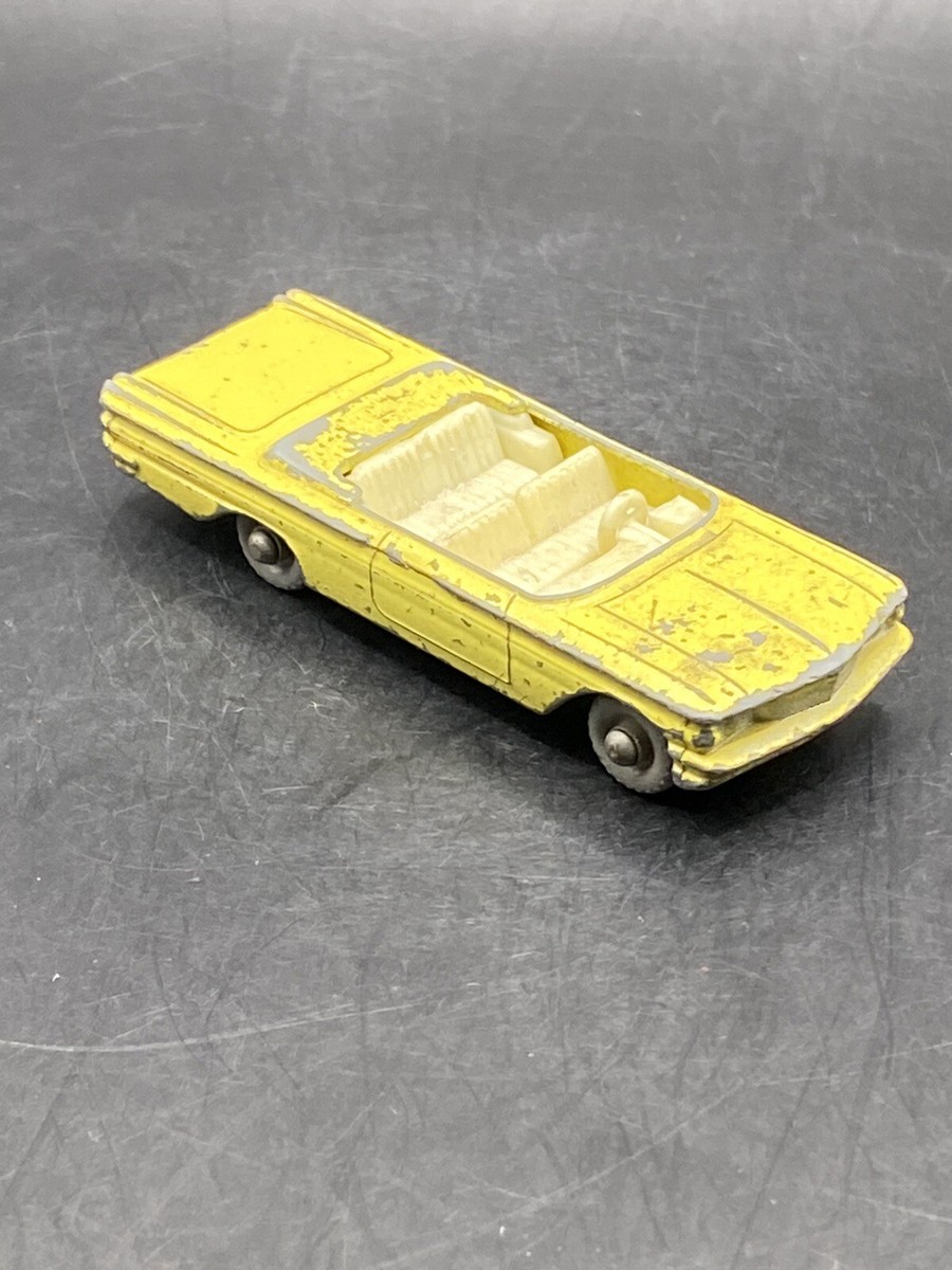 ミニカー MATCHBOX No.39 PONTIAC CONVERTIBLE Vintage Matchbox Car No. 39 Pontiac Convertible Red Steering