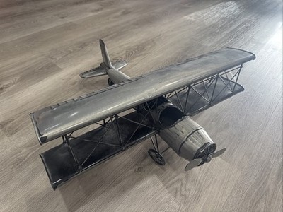 Modern All Metal Airplane With rotating Propeller Very Collectible Toy Decor