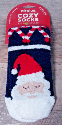 Airplus Women's Cozy Socks Aloe Infused Santa & Candy Canes Slipper Socks 5-10