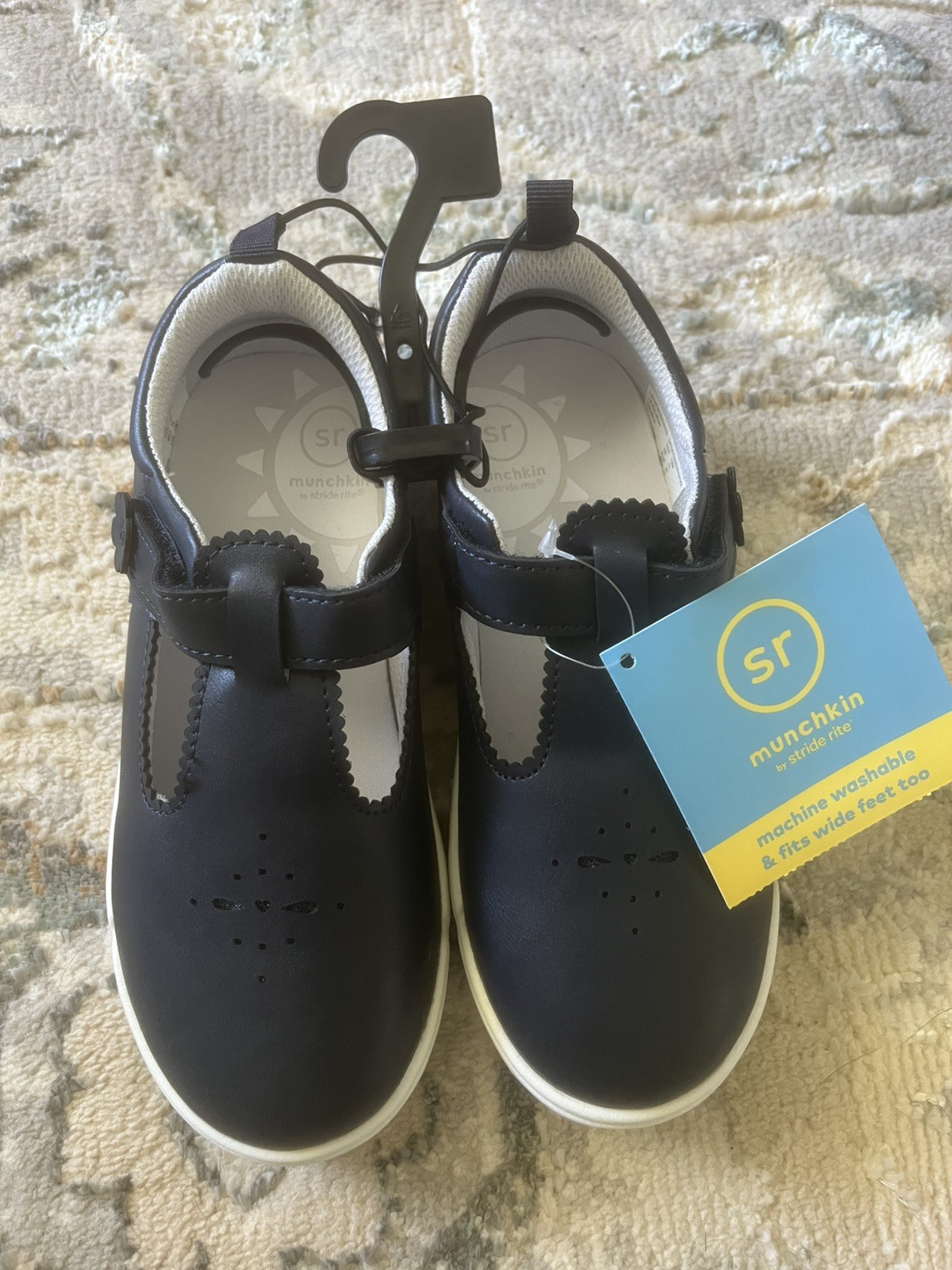 Munchkin by Stride Rite Toddler Girl SIZE 12 Layne Mary Jane Shoes color NAVY