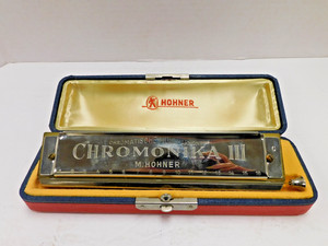 M.Honer Chromonika III #280 Germany W/Case JC511