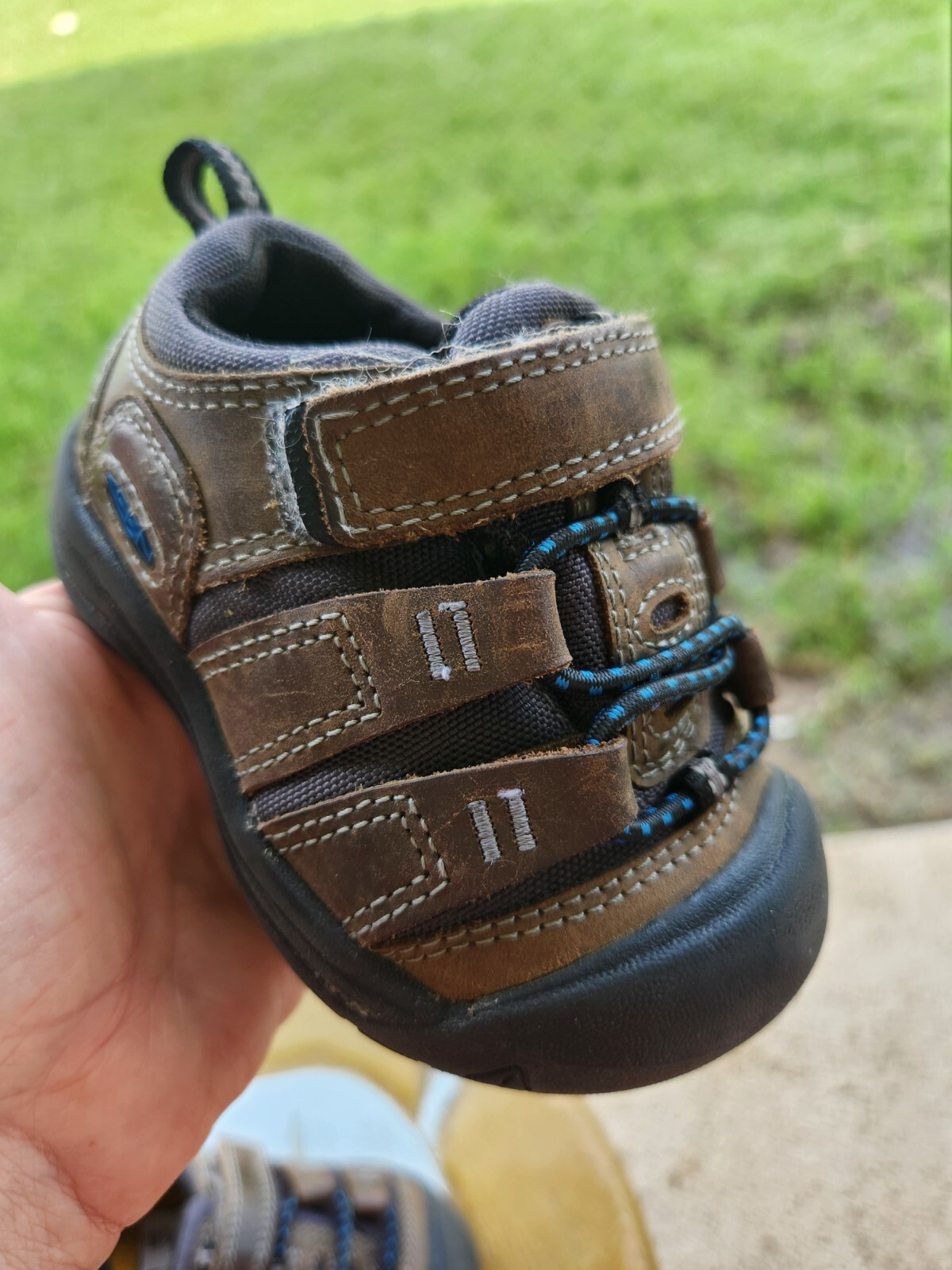 Keen Newport "BISON" bambino 5C