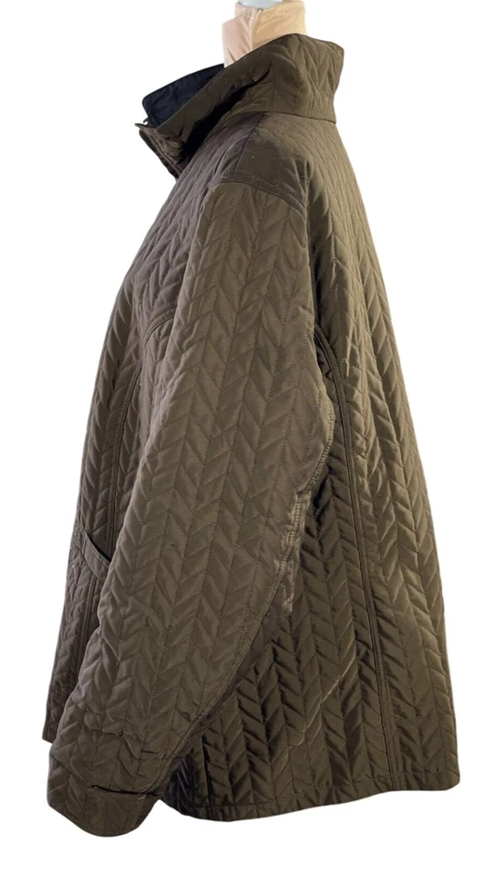 Avenue Women's Quilted Caot Olive Green Mock Neck Full Zip Jacket 22/24 - Image 2 of 4