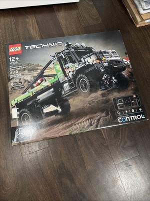 LEGO TECHNIC: 4x4 Mercedes-Benz Zetros Trial Truck (42129)