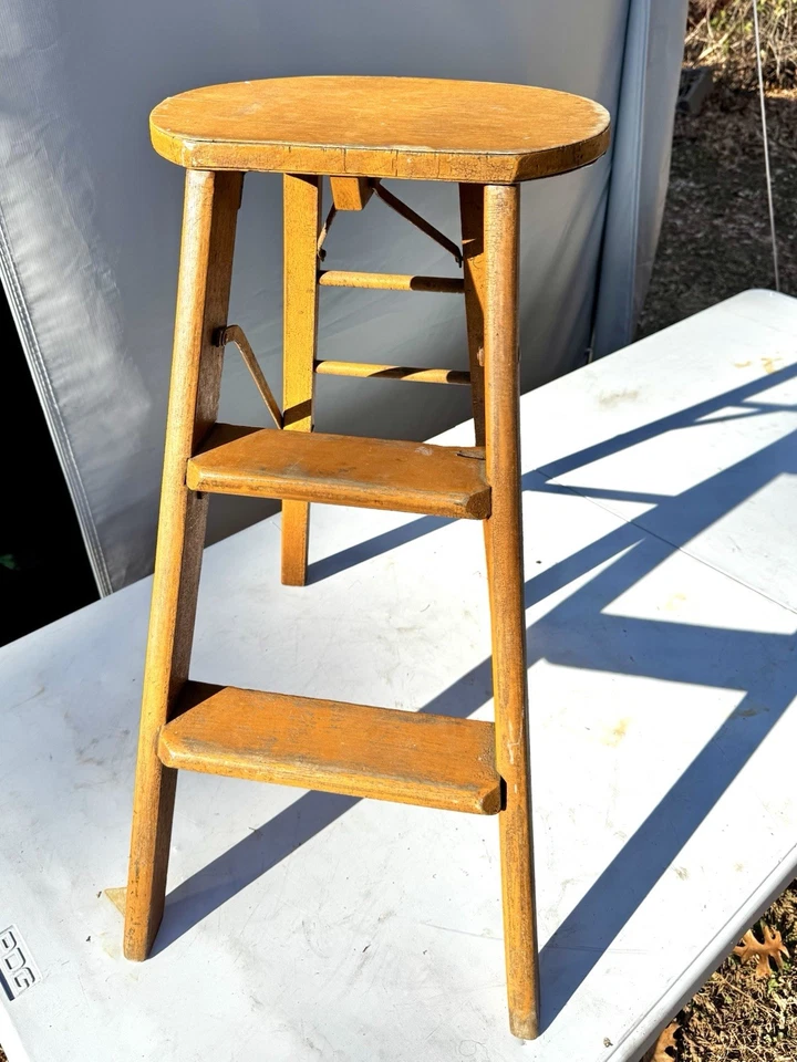 Antiguo taburete plegable de madera de 2 peldaños cocina primitiva granja escalera Foto 3 de 4