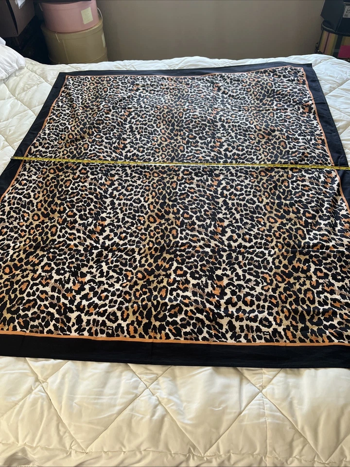Bufanda de diseñador Jim Thompson negra y naranja con estampado de leopardo 100 % algodón 58"x 50" Foto 4 de 4