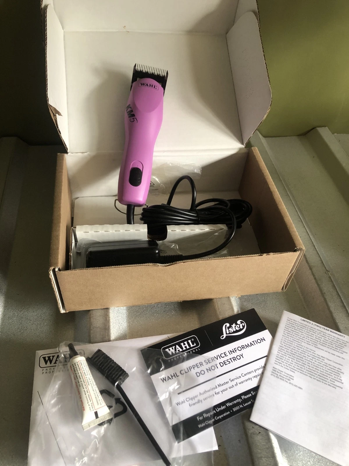 Wahl KM5 2 Speed Animal Clippers PINK Pet Grooming NEW
Opens in a new window or tab