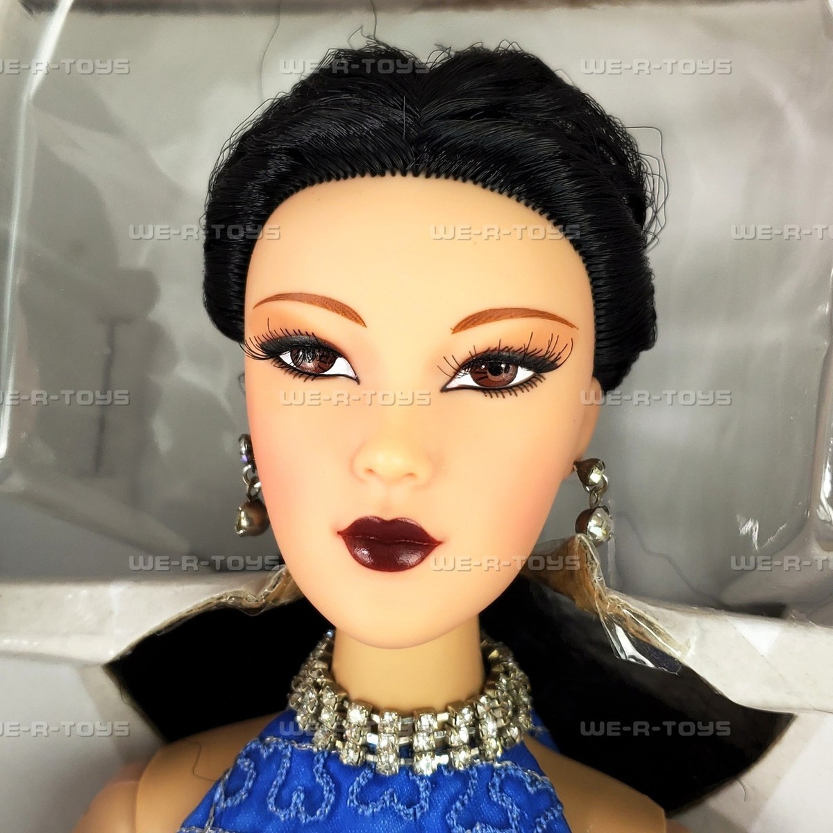 Madame Alexander Alex Collection Blue Maze Jadde Lee 18' Doll with