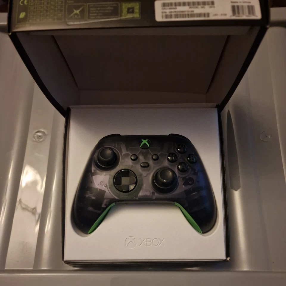 Microsoft Xbox 20th Anniversary Wireless Controller Boxed - *Never used* - Image 2 of 4