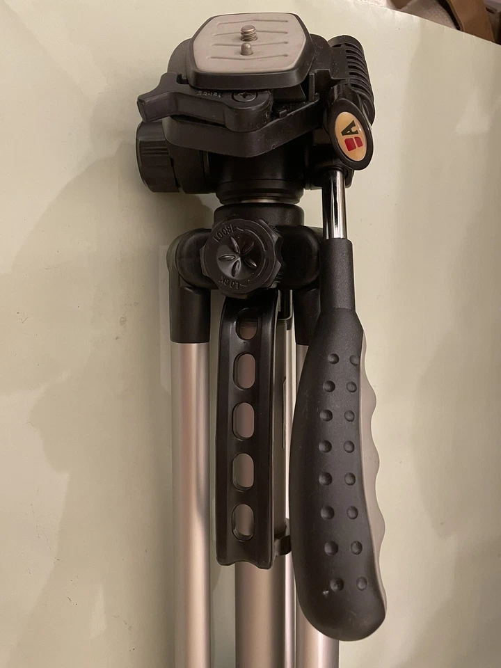 AMBICO V-0552 61 Inch PHOTO VIDEO TRIPOD LIFETIME WARRANTY NEW IN BOX - Image 4 of 4