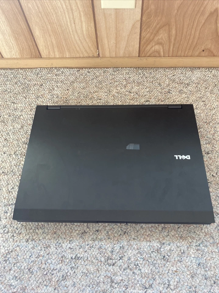 Dell Latitude E5400 14" Laptop Intel Core 2 Duo - Image 2 of 4