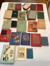Lot of 26 early 20th-century books on grammar, reading, writing, plus pamphlets