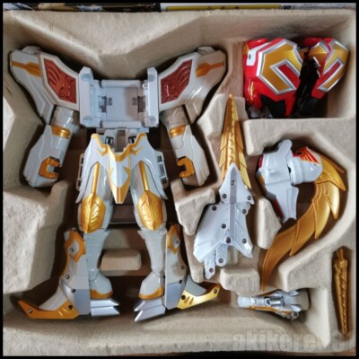 Power Rangers Mystic Force Magiranger DX Saint Kaiser Bandai