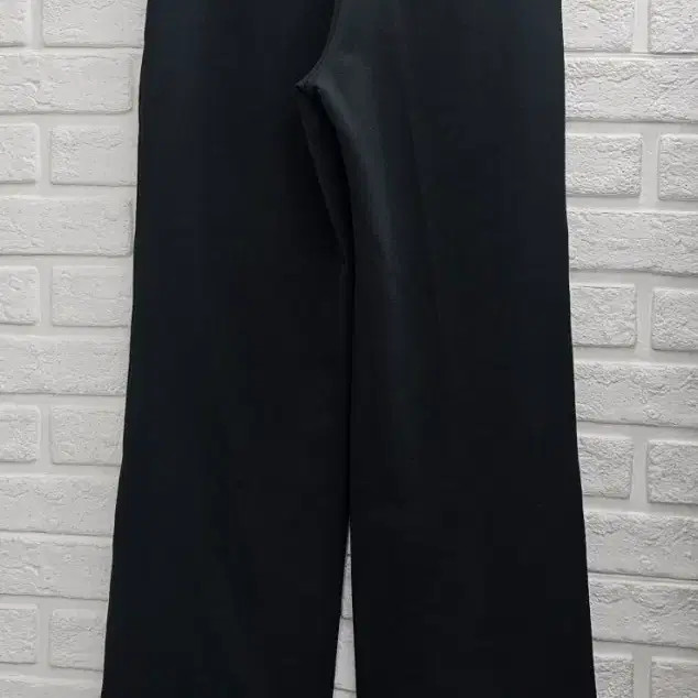 UNIQLO Wide Fit Black Training Pants, Size S thumbnail 2