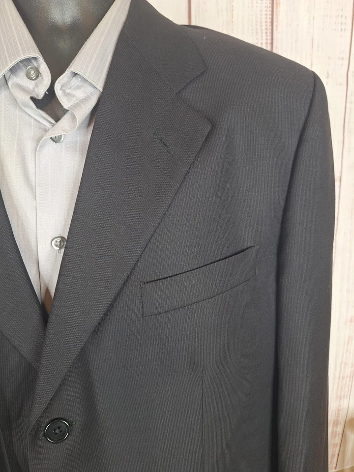 Terno masculino Lubiam 2 peças 46L 40X32 preto 3 botões vermelho Itália DV lã - Imagem 4 de 4