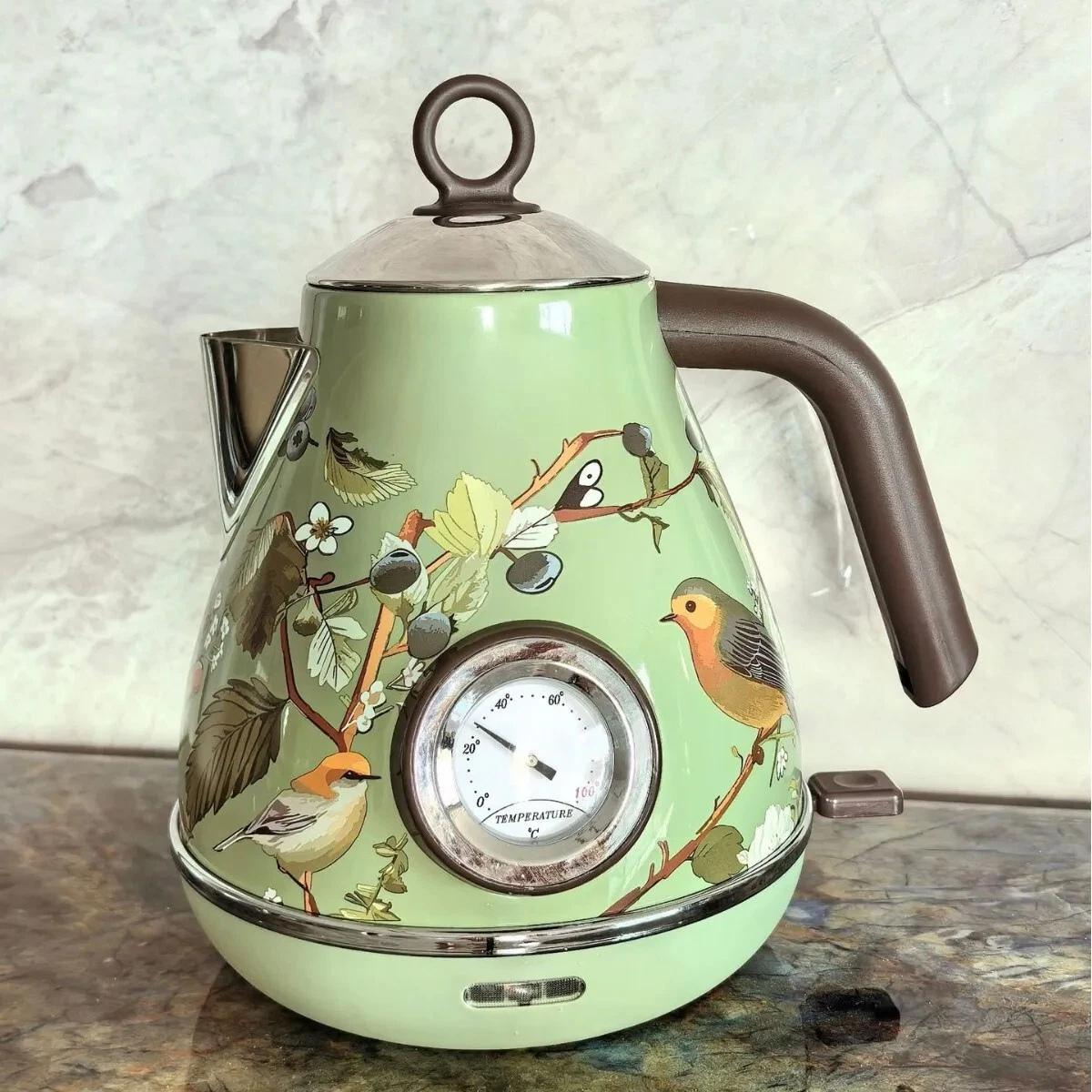 Retro Style Electric Kettle – 1.7L, 1850W, Auto-Off, Thermometer, 304 Steel.
Opens in a new window o