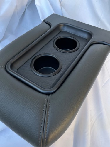 CUP HOLDER CENTER CONSOLE LID ARMREST MIDDLE STORAGE 99-02 SILVERADO SIERRA - Picture 2 of 6