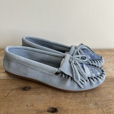 MInnetonka Moccassin Women's 8 Blue Suede Leather Tie Dye Fringe NEW Never Worn