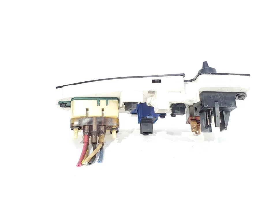 2005 06 07 08 09 10 11 12 13 2014 Ford E350 E450 OEM AC Temperature Control  - Image 4 of 4