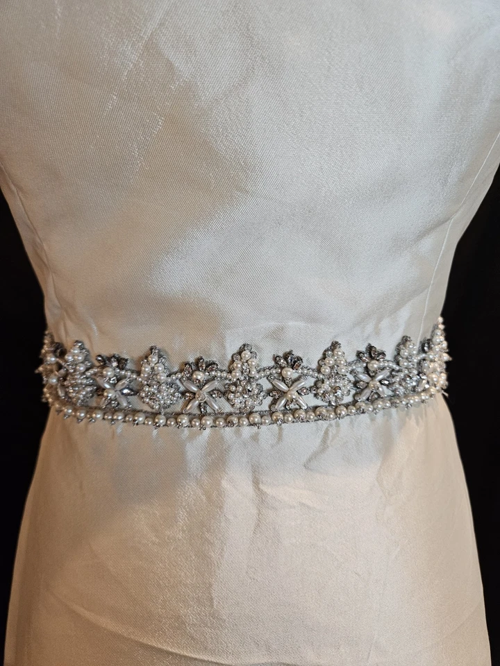 Vestido de novia Lázaro marfil con cuentas con tren desmontable XS Foto 2 de 4