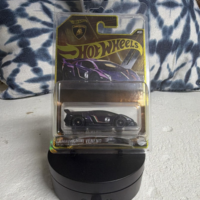 Hot Wheels NFTG Garage Lamborghini Veneno Purple 1:64 Diecast 2023 Unopened