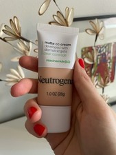 Neutrogena Flawless Matte CC Cream Clear Cove...