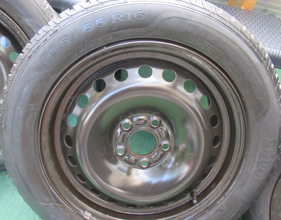 4x Stahlfelge mit Winterreifen 205/55 R16  SAVA +Schrauben - Bild 2 von 4