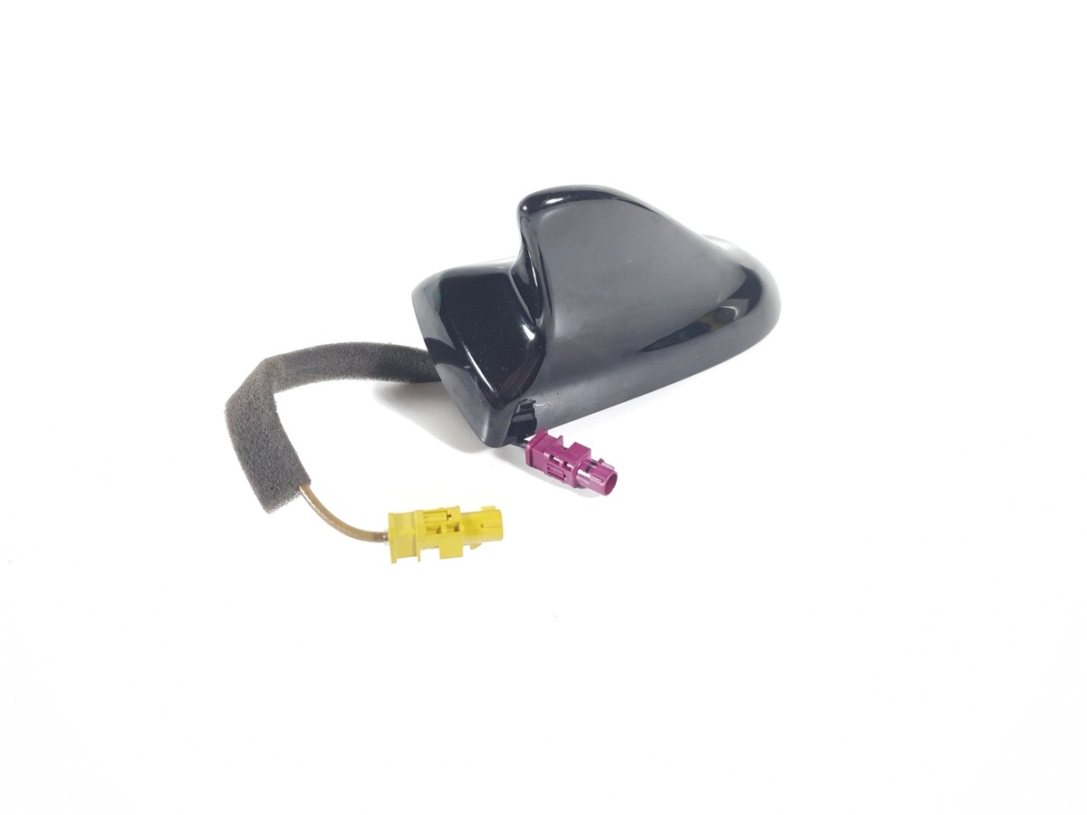 Chevrolet Camaro 3.6 L V6 LFX 323HP 2014 Black Roof Antenna Chevrolet Camaro 3.6 L V6 LFX 323HP 2014 Black Roof Antenna