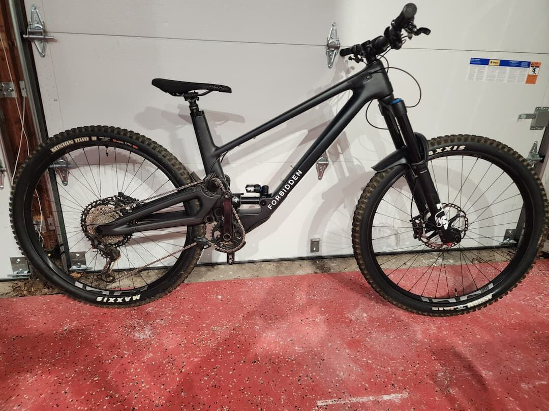 2021 Mountain bike Forbidden Dreadnought XL carbon slightly