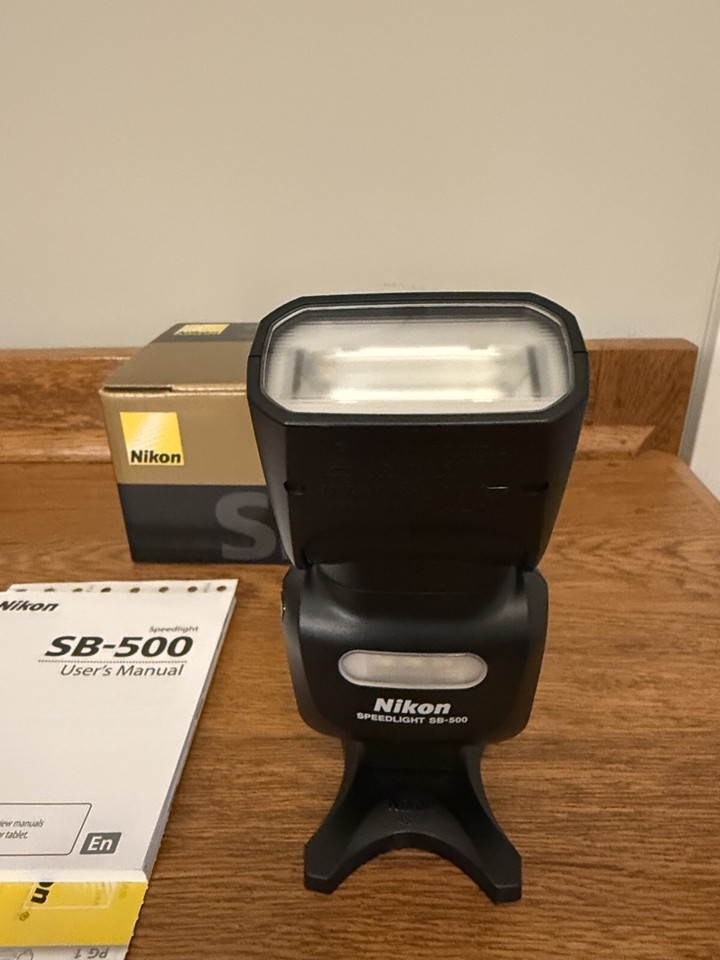 Nikon Speedlight SB500 AF Shoe Mount Flash for Nikon LN w/ Case in Box