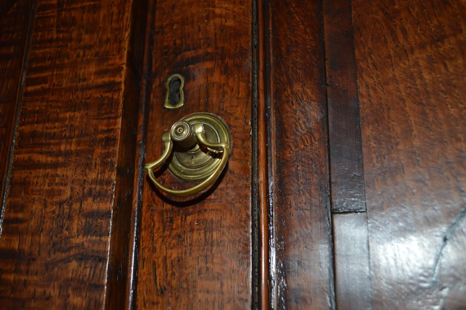Corner cupboard C. 1770 English Oak - Image 4 of 4