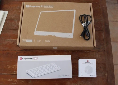 Raspberry Pi 500 Desktop Computer Kit 8GB UK Layout + Raspberry Pi Monitor 1080p