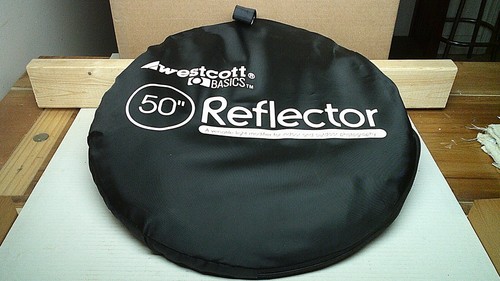 Westcott 50" Photography Light Reflector (collapsible with case)**look**