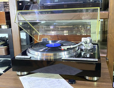 KENWOOD KP-1100 Quartz Turntable Auto Lift Semi Auto Japan 100V