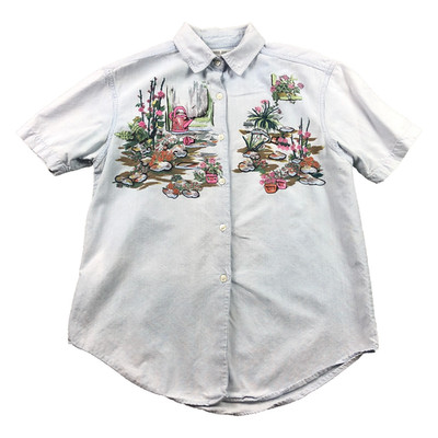 Victoria Jones Womens Top Sz PM Embroidered Gardening Button Up Short Sleeve