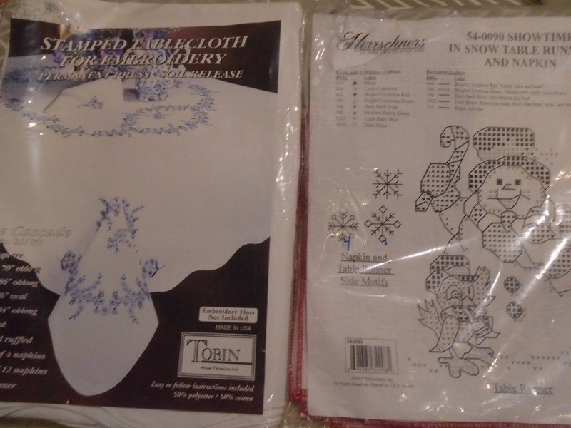 2 NEW KITS HERRSCHNERS TABLE RUNNER napkins SNOWMAN TOBIN TABLECLOTH BLUE
