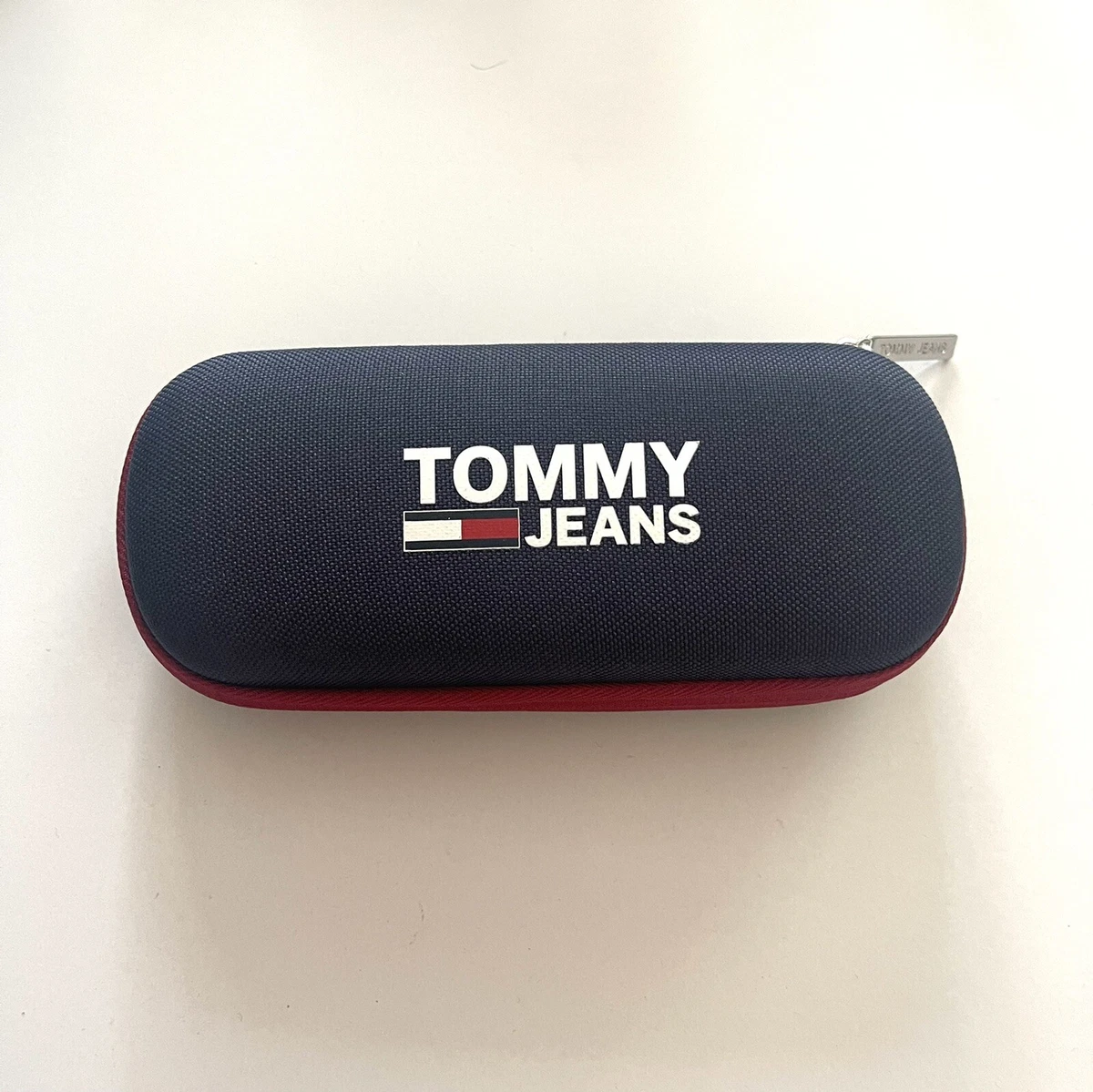 TOMMY JEANS Hilfiger Zipped Sunglasses Glasses Case With Cleaning