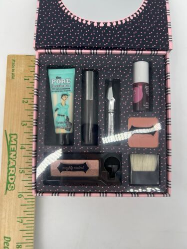 Benefit Beauty School Knockout Full Face Makeup Kit BRAND NEW IN BOX - Picture 5 of 7